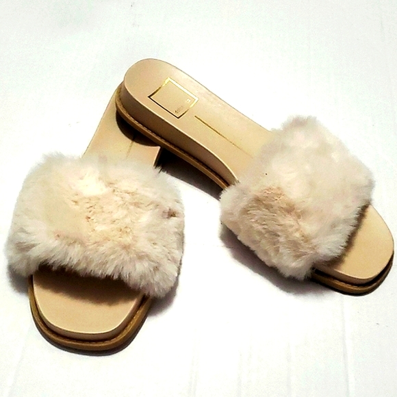 Dolce Vita Mochi Cream Fuzzy Comfy Soft Slip On Slide Sandals - Picture 2 of 9